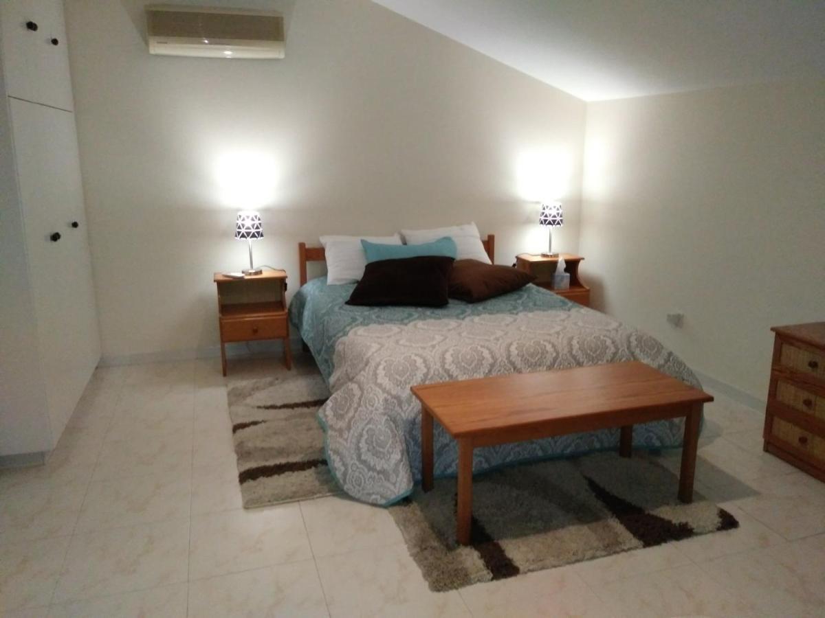 לרנקה Must Stay - Sea & Salt Lake Panoramic View Apt מראה חיצוני תמונה