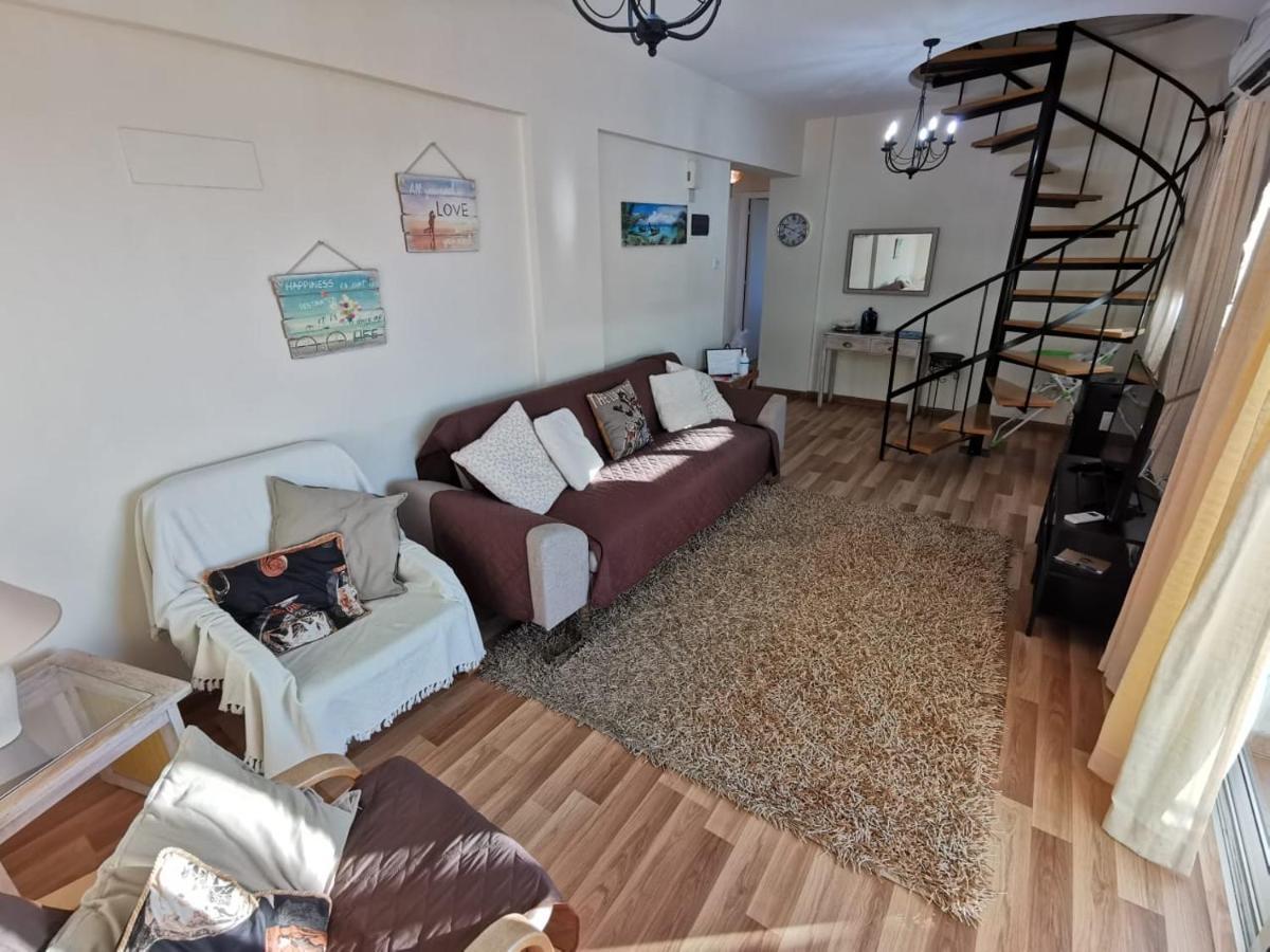 לרנקה Must Stay - Sea & Salt Lake Panoramic View Apt מראה חיצוני תמונה